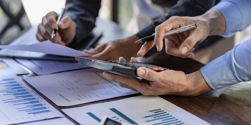 Những Trường Hợp Cần Thay Đổi Người Đại Diện Theo Pháp Luật